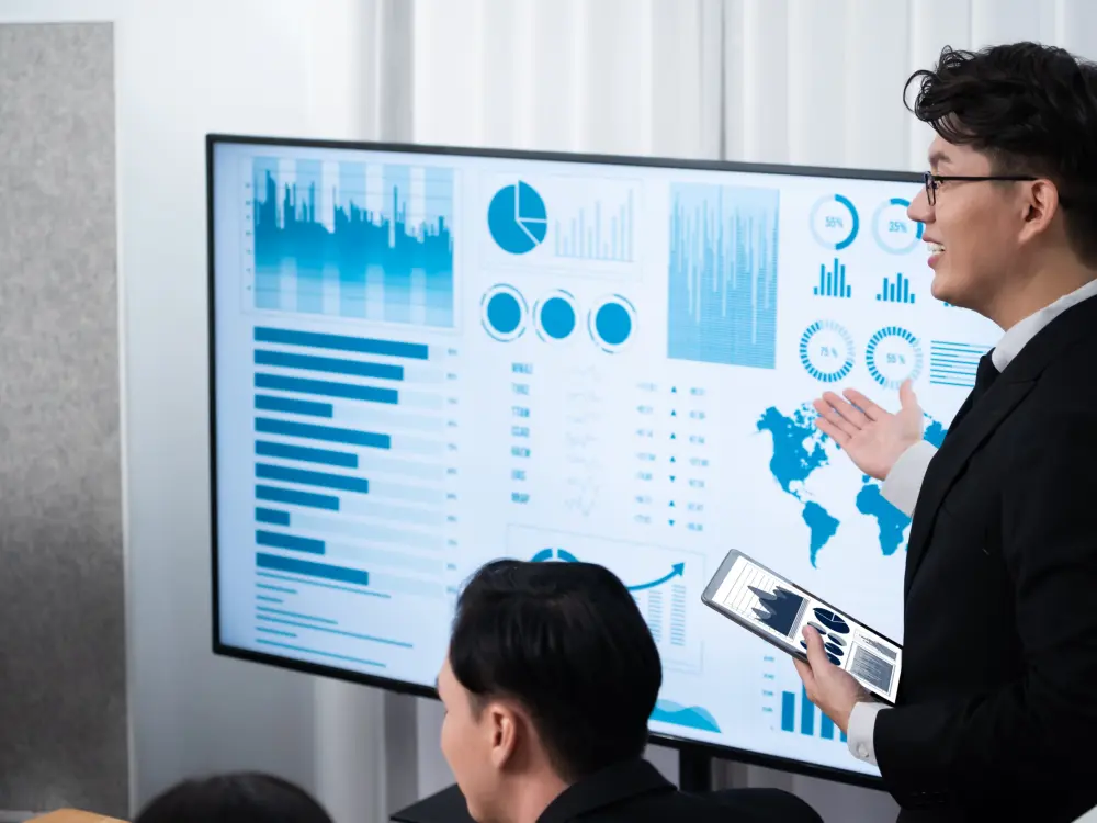 10 Powerful Ways Smartboards Transform Corporate Training