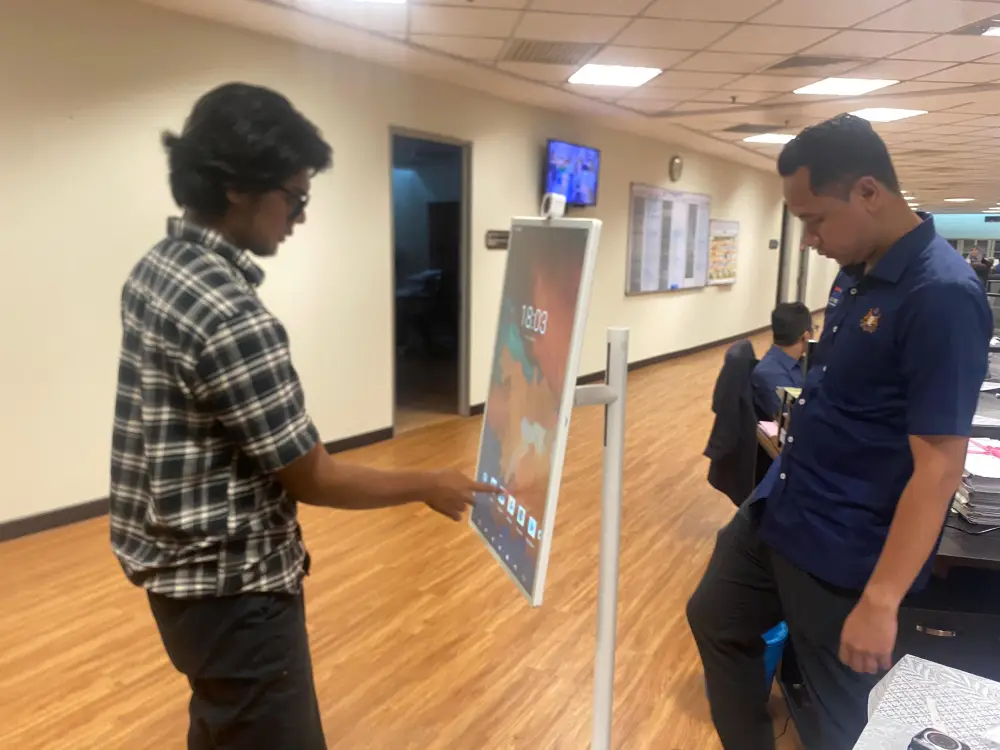 Israk Solutions Enhances Digital Presentation for Jabatan Perancangan Bandar dan Desa Johor with Arvia Flip Touch