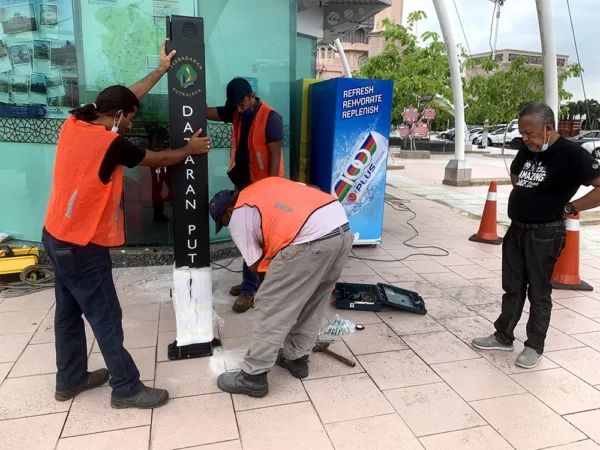 outdoor-touchscreen-kiosk-perbadanan-putrajaya-1000x750-04