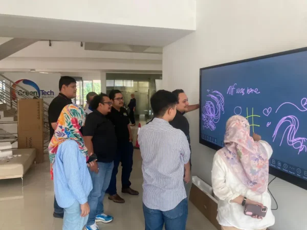 smart-solutions-fliptouch-smartboard-MGTC-Bangi-005