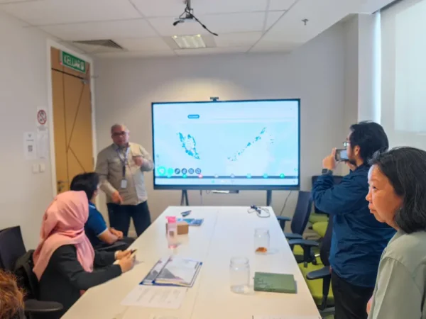 Smartboard ARV300-86 installation for JMG by Ar Rifqi